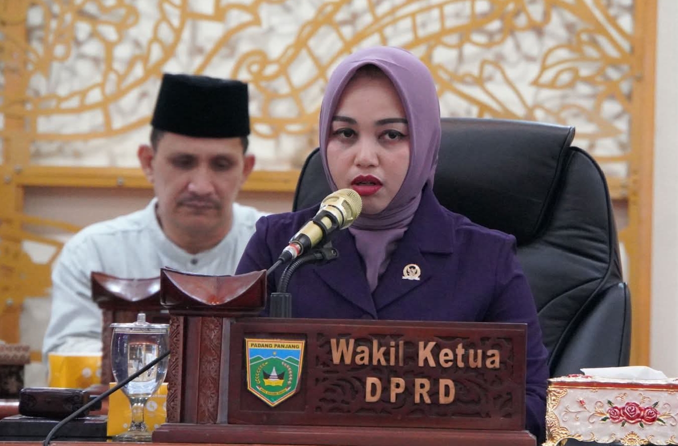 Wakil Pimpinan DPRD Kota Padang Panjang, Nur Afni.